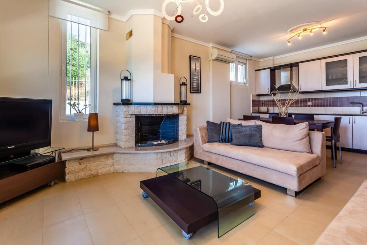 Villa Aigli Fully Equipped Getaway - Seaview Lux Retreat Kalamata Esterno foto