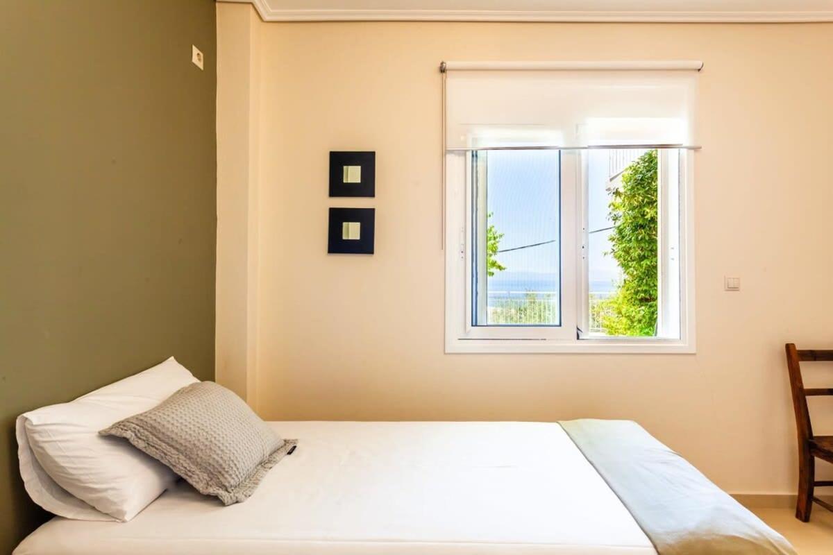 Villa Aigli Fully Equipped Getaway - Seaview Lux Retreat Kalamata Esterno foto